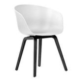 About a Chair AAC22 stoel zwart gelakt onderstel wit