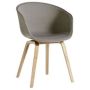 About a Chair AAC22 gestoffeerde stoel, onderstel gezeept eiken, kuip Khaki, Surface 420