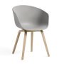 About a Chair AAC22 stoel gelakt onderstel concrete grey