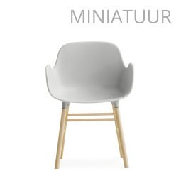 Form Armchair miniatuur grijs