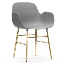 Form Armchair stoel met messing onderstel grijs