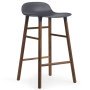 Form Barstool barkruk 65cm met walnoten onderstel blauw