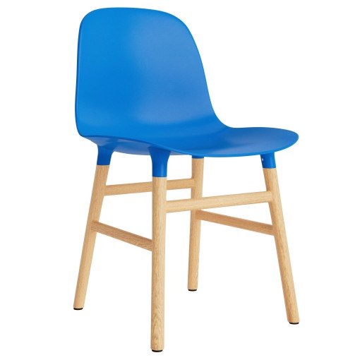 Form Chair stoel met eiken onderstel, felblauw