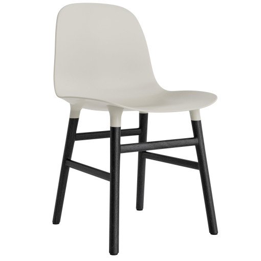 Form Chair stoel met zwart onderstel licht grijs
