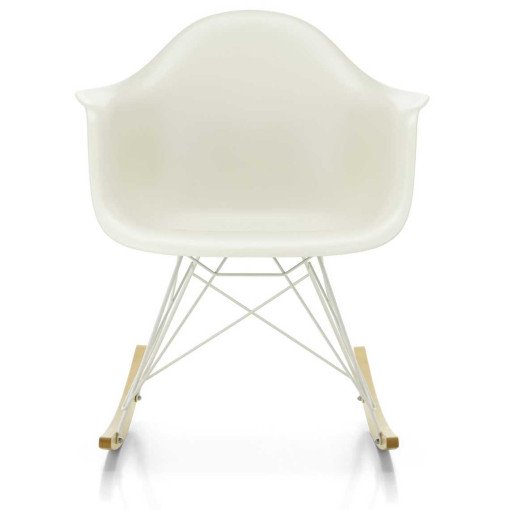 Eames RAR schommelstoel met wit gepoedercoat onderstel, Pebble