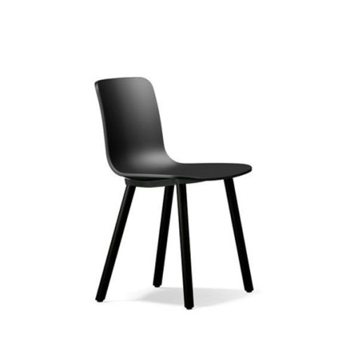 Hal Wood donkergekleurd eiken massief stoel zwart
