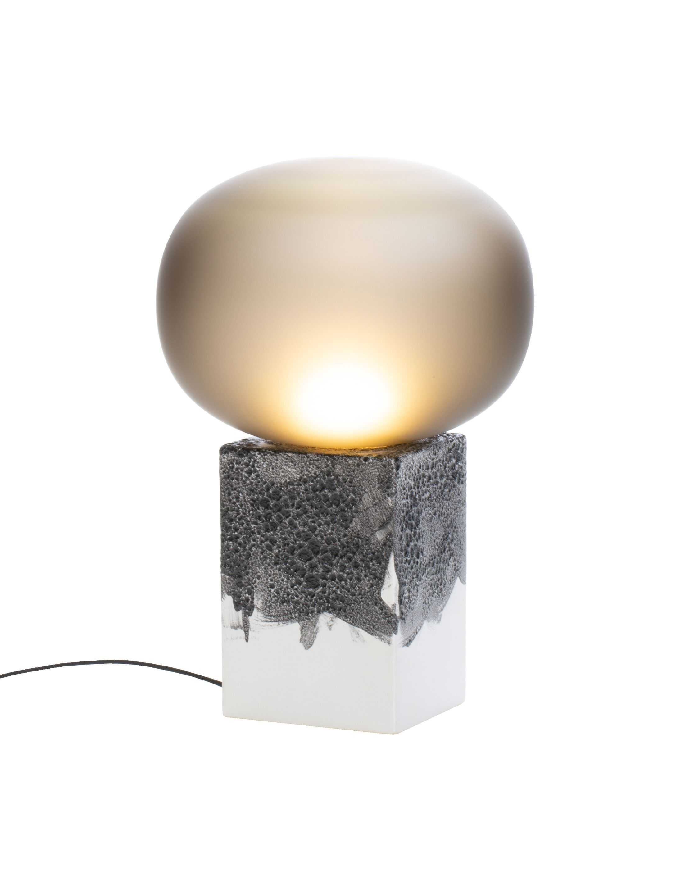 Pulpo Magma One Low Vloerlamp Smoky Grey Base White pulpo kopen in de aanbieding Pulpo Magma One Low Vloerlamp Smoky Grey Base White pulpo kopen in de aanbieding