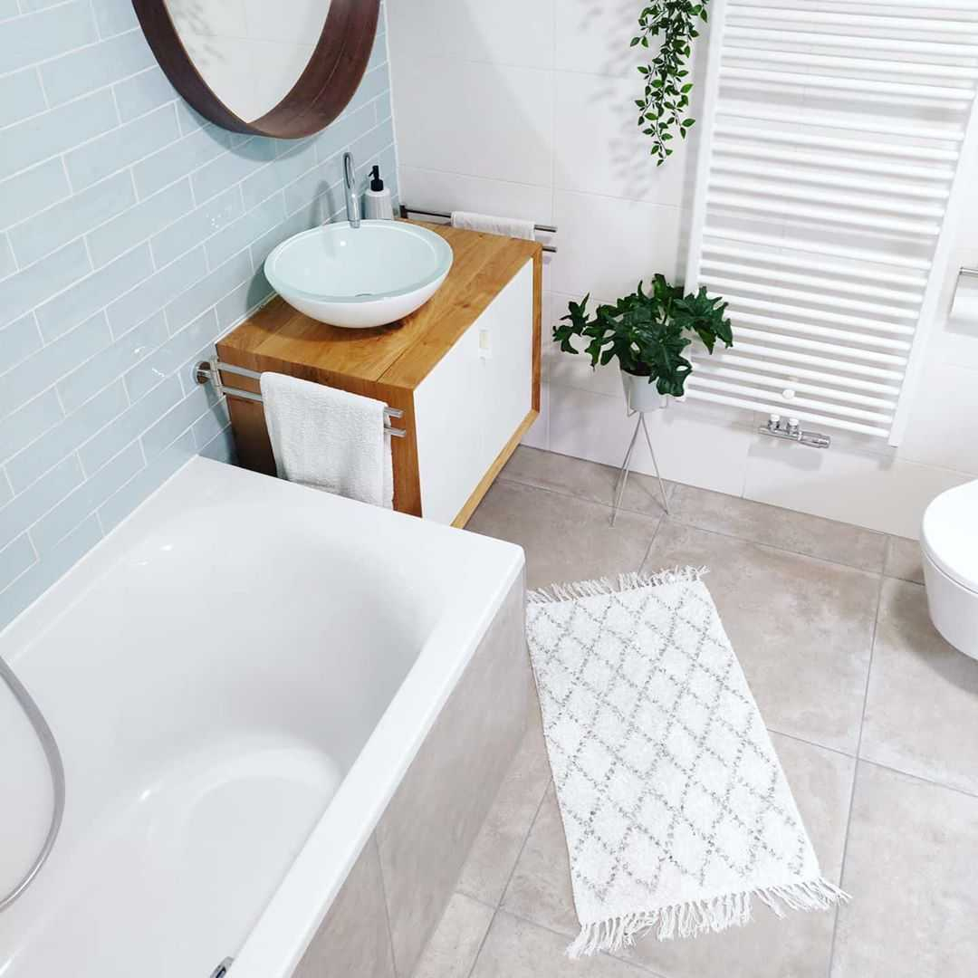 Badkamer Badkamer inspiratiefoto met Ferm Living Vazen