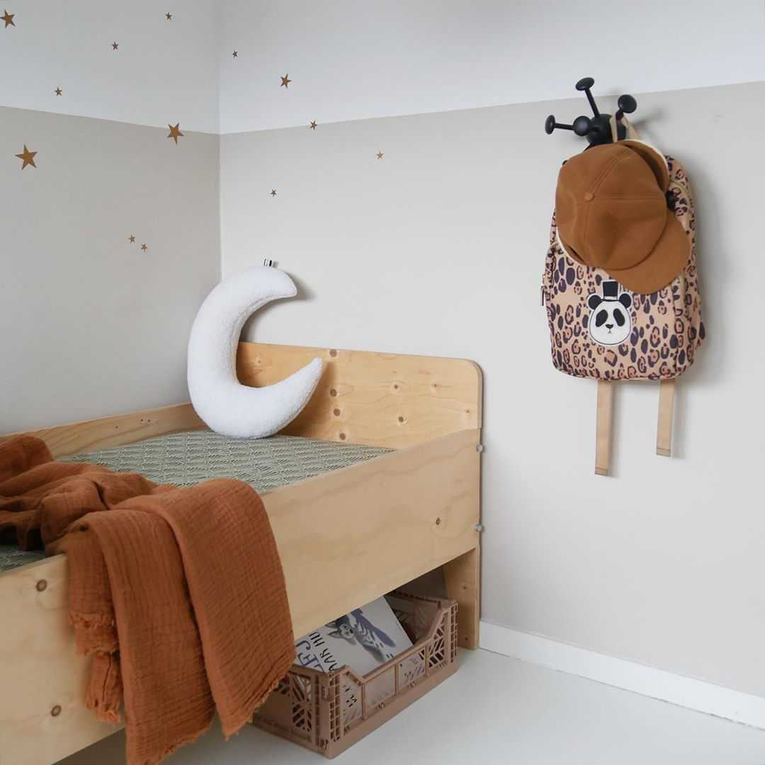 Kinderkamer Kinderkamer inspiratiefoto met Nofred Kapstokken