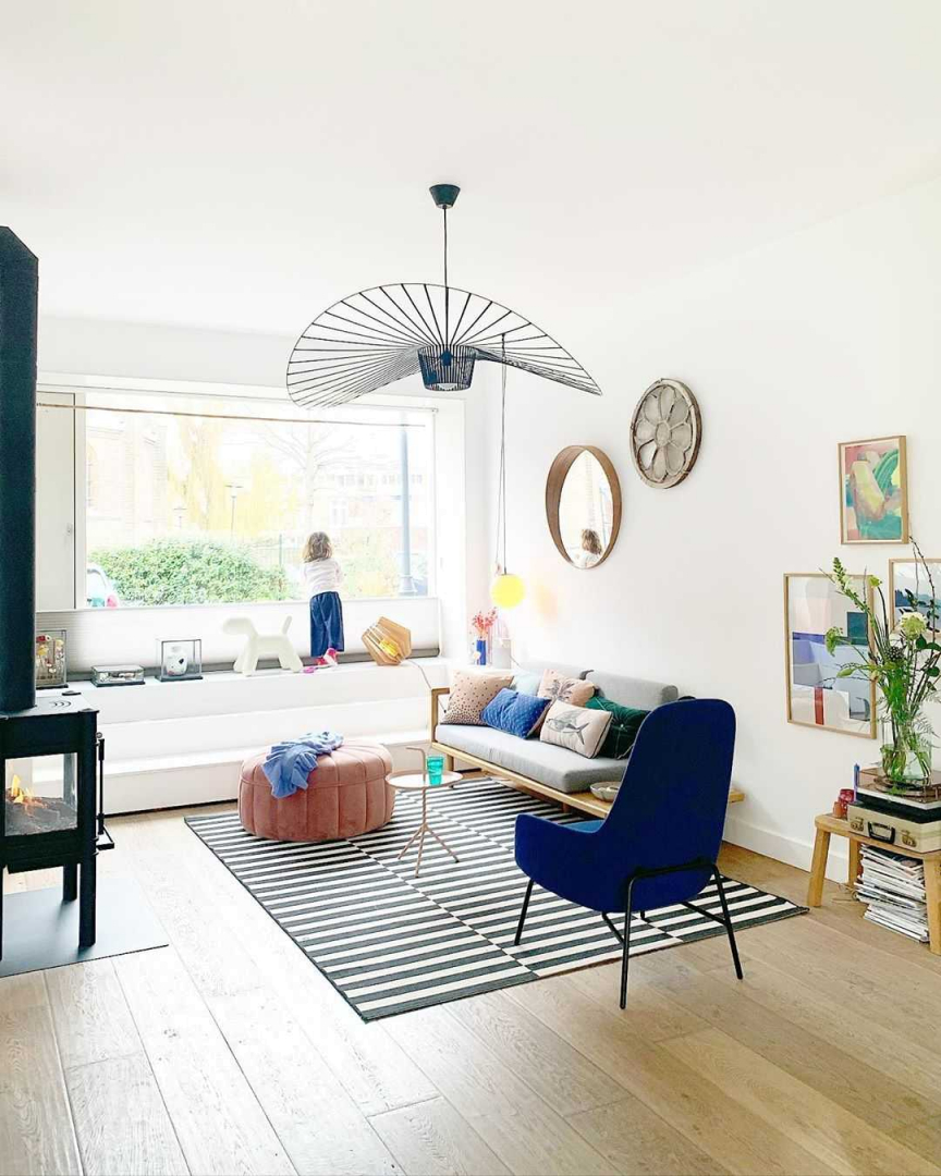 Woonkamer Woonkamer inspiratiefoto met Petite Friture Stoelen