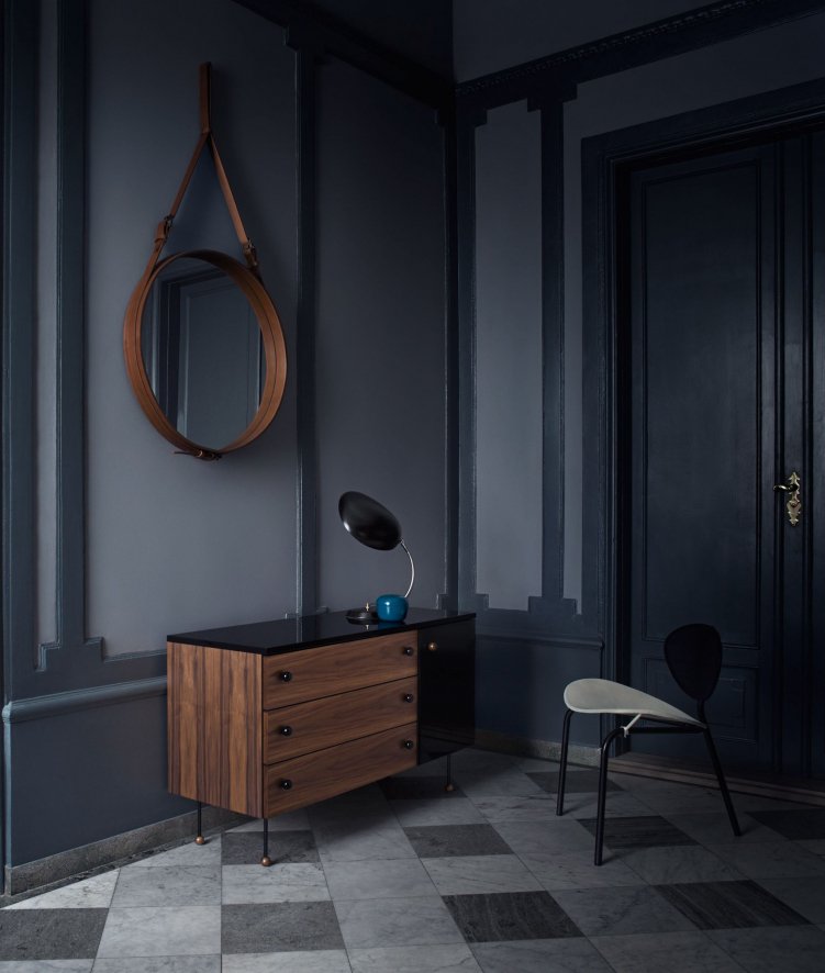 Gallery image for position 3