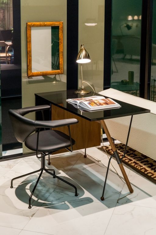 Gallery image for position 10