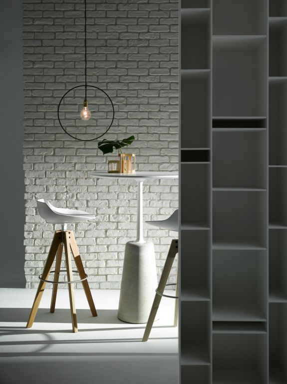 Gallery image for position 10