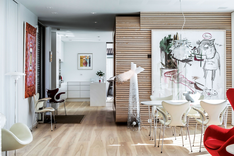 Gallery image for position 11