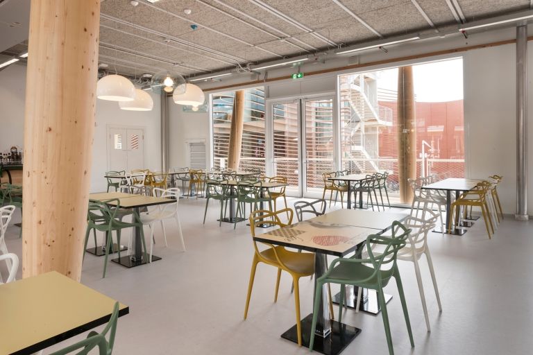 Gallery image for position 7