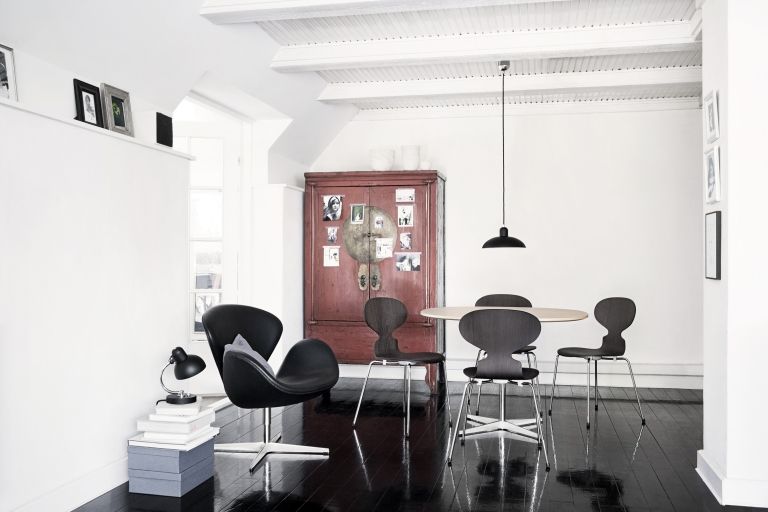 Gallery image for position 19