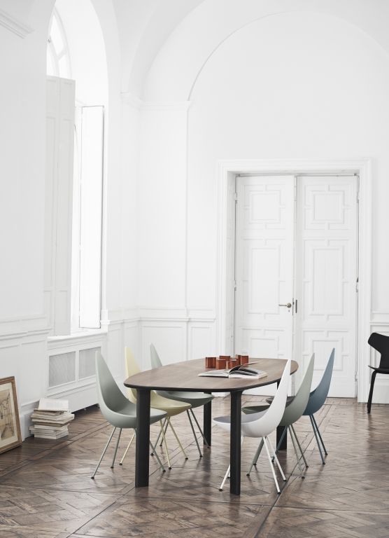 Gallery image for position 4