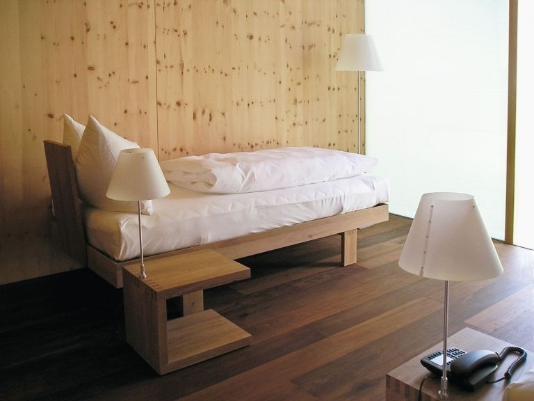 Gallery image for position 25