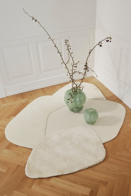 Gallery image for position 6