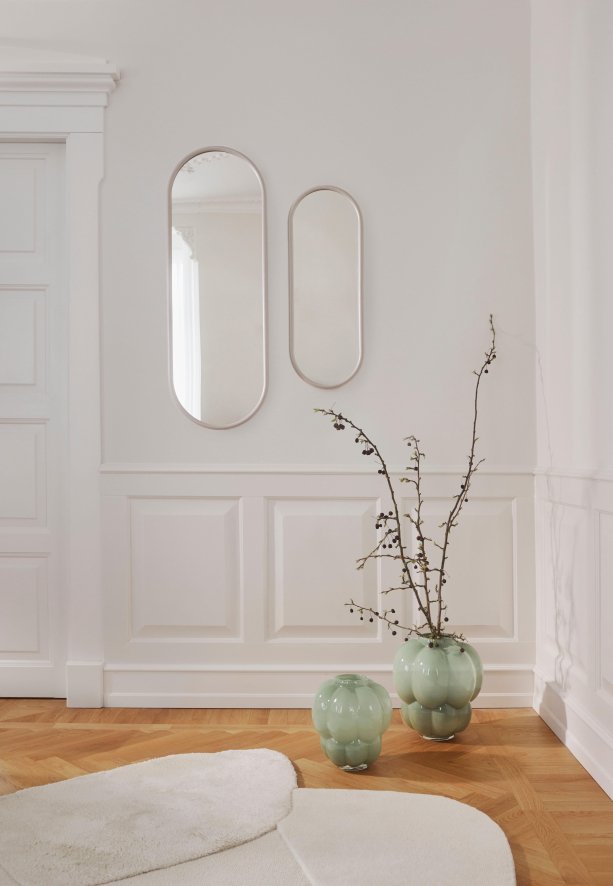 Gallery image for position 4