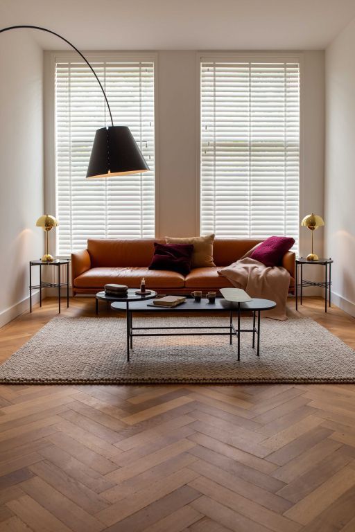 Gallery image for position 5