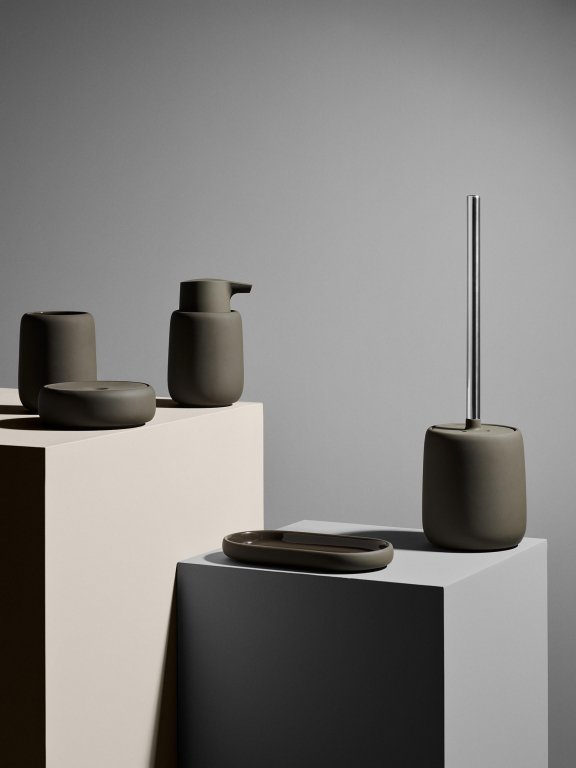 Gallery image for position 15