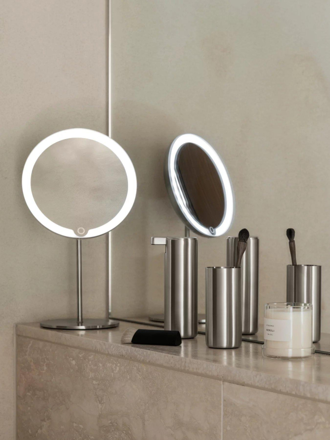 Gallery image for position 1