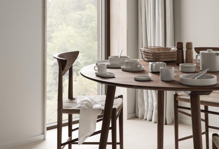 Gallery image for position 1