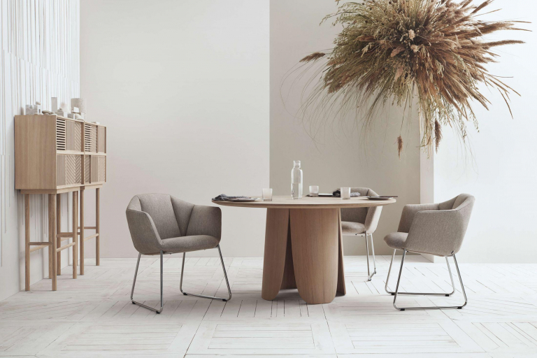 Gallery image for position 2