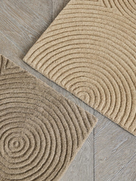 Gallery image for position 1