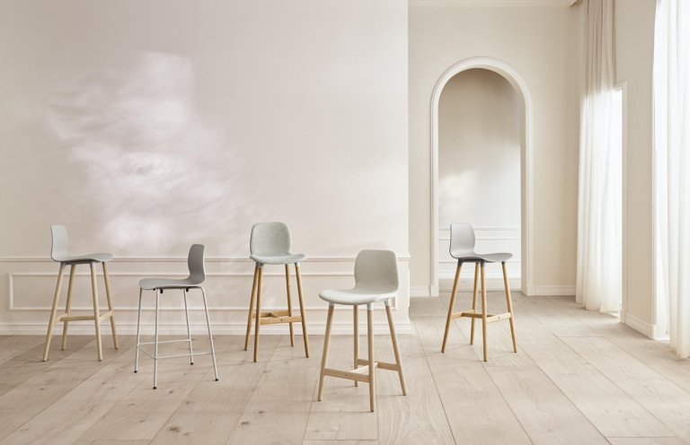 Gallery image for position 1