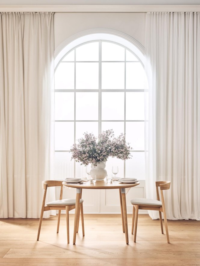 Gallery image for position 2