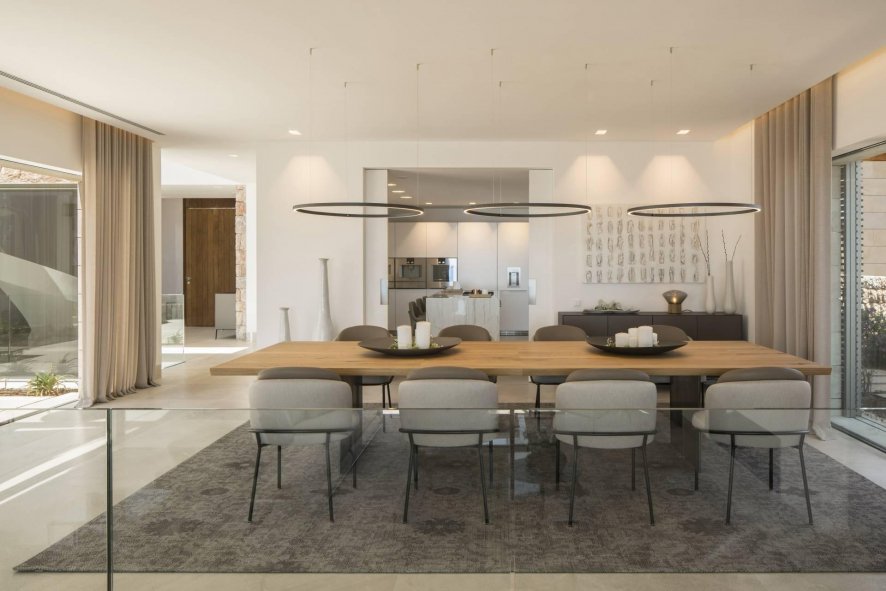 Gallery image for position 7