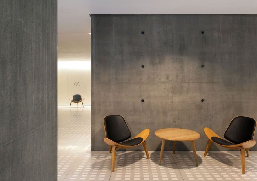 Gallery image for position 4