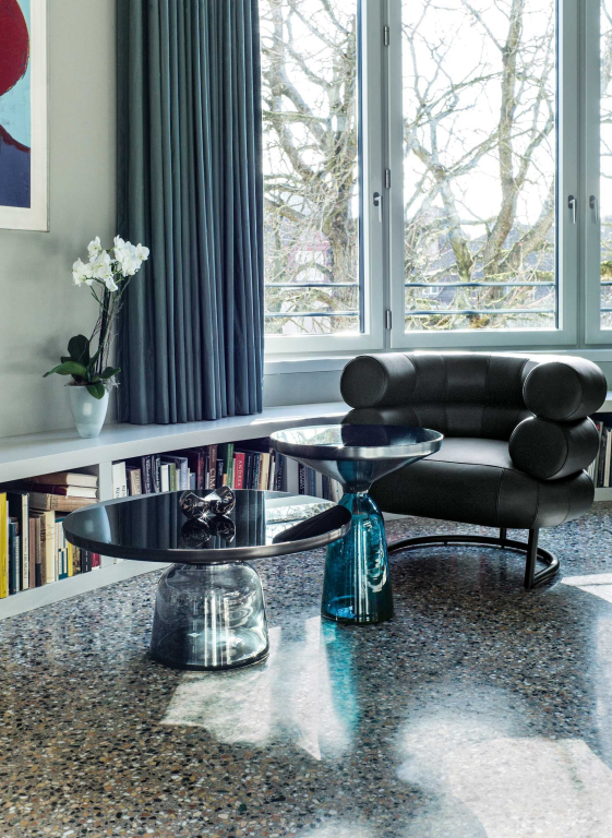 Gallery image for position 1