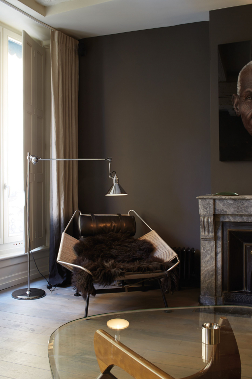 Gallery image for position 3