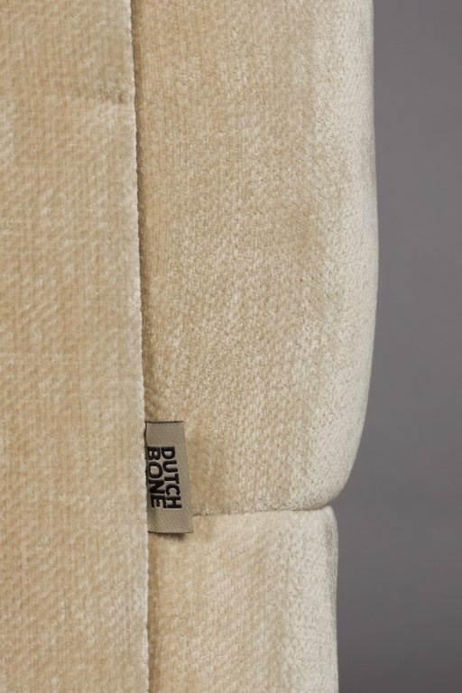 Gallery image for position 4