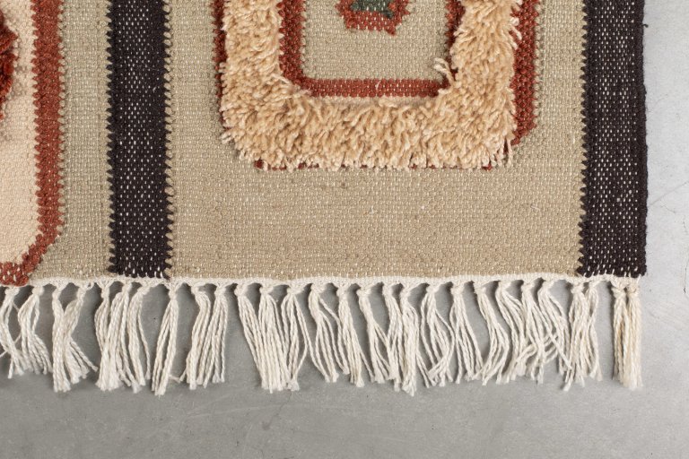 Gallery image for position 9