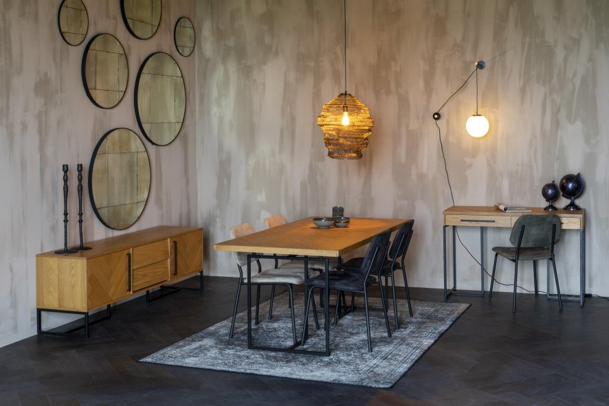 Gallery image for position 9