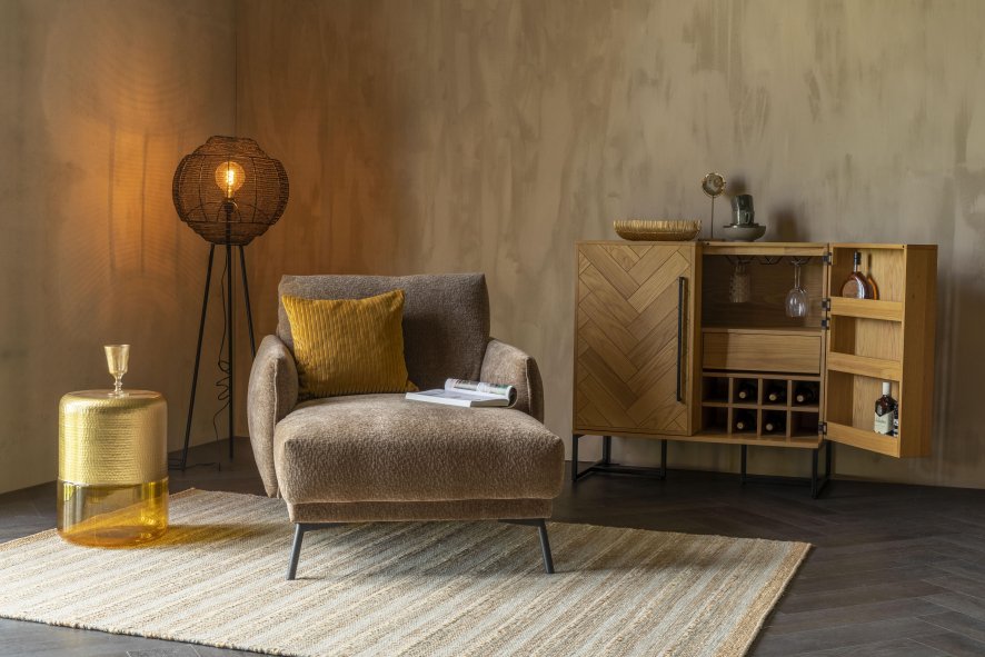 Gallery image for position 4