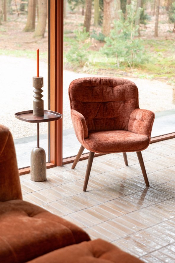 Gallery image for position 1