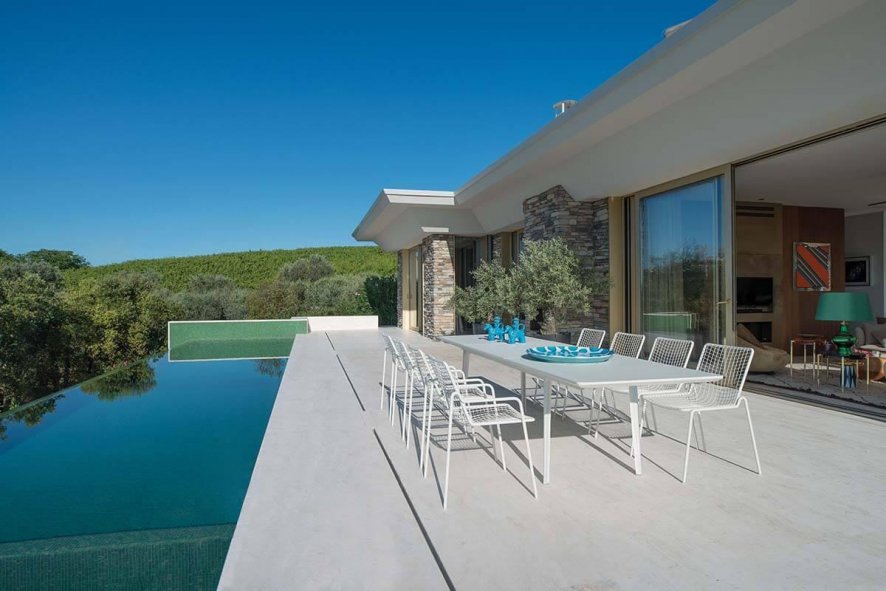 Gallery image for position 6