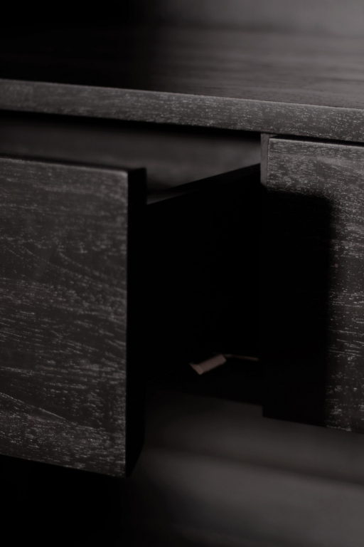 Gallery image for position 4