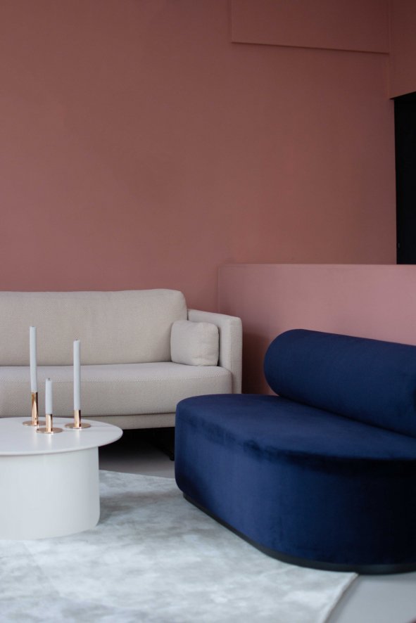 Gallery image for position 1