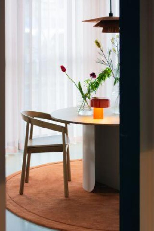 Gallery image for position 8