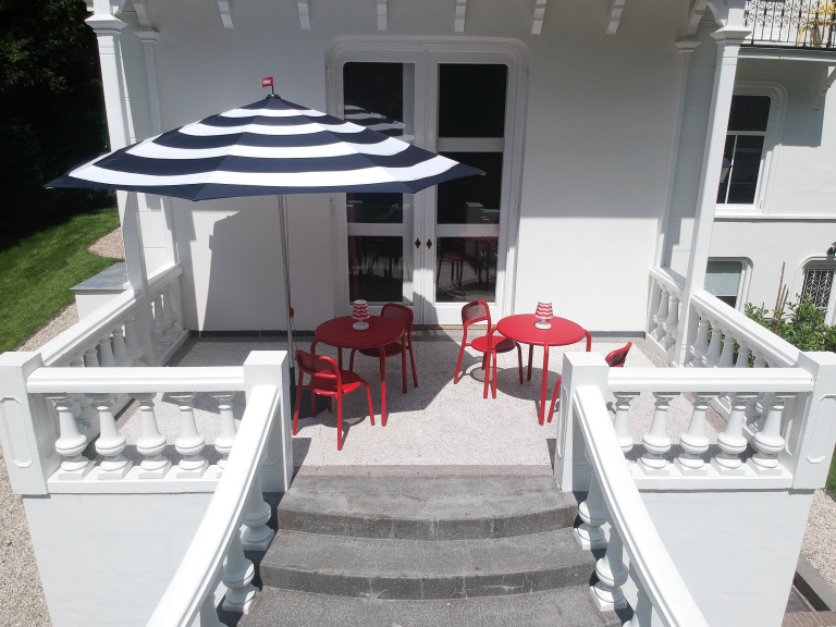 Gallery image for position 8