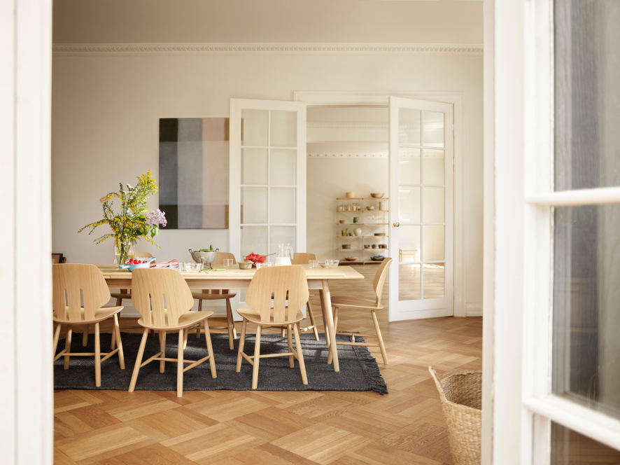 Gallery image for position 3