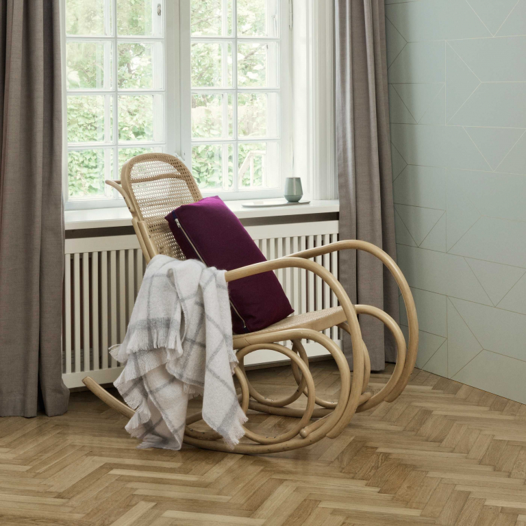 Gallery image for position 6