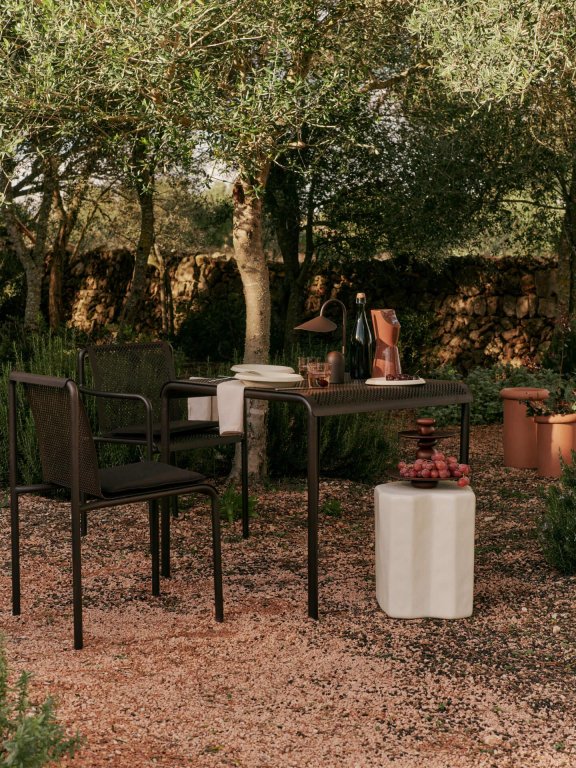 Gallery image for position 1