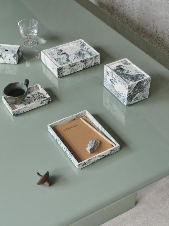 Gallery image for position 3